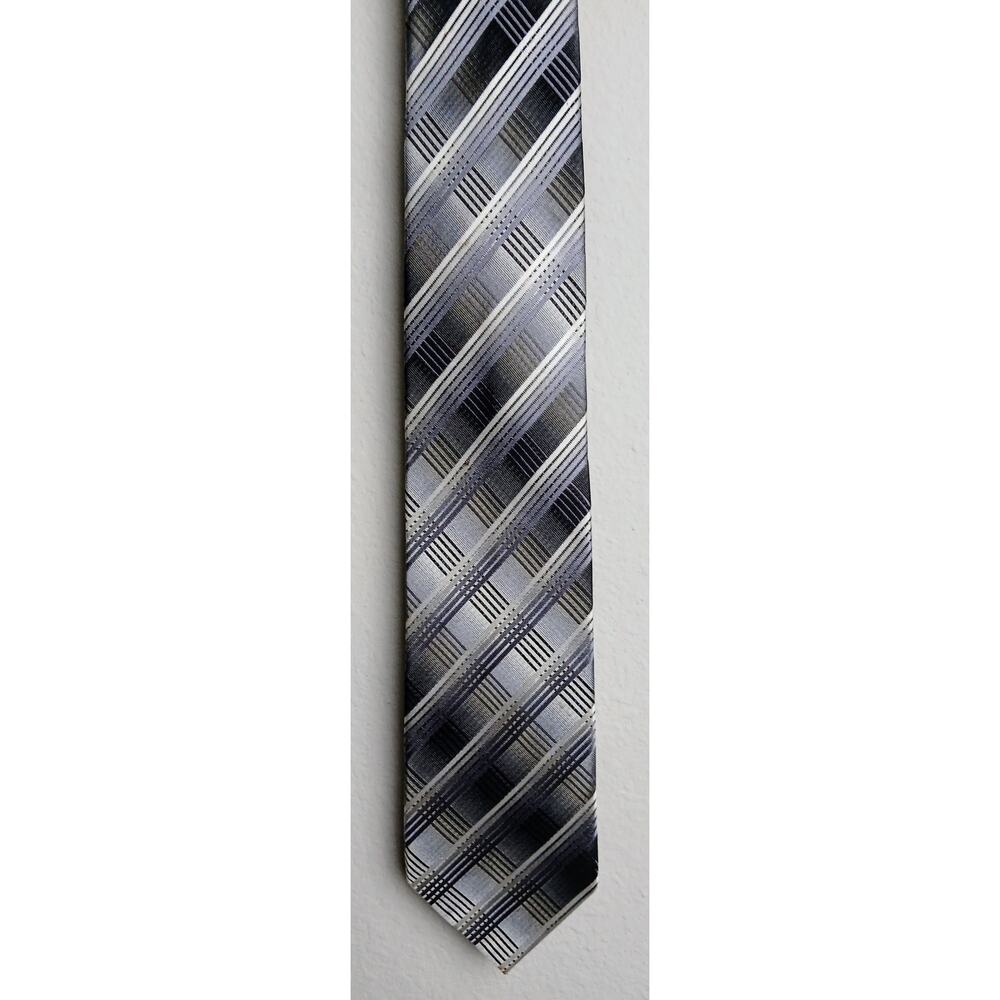 Pierre Cardin Men's Classic 100% Silk Necktie Black Silver Striped